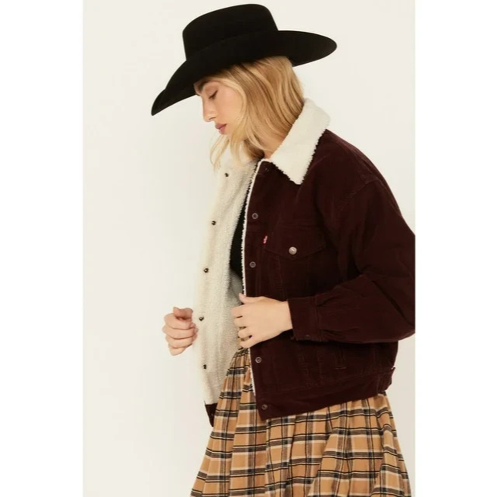 NWT Levi's Women's 90'S Corduroy Sherpa Trucker Jacket Burgundy Large Western - Picture 3 of 9